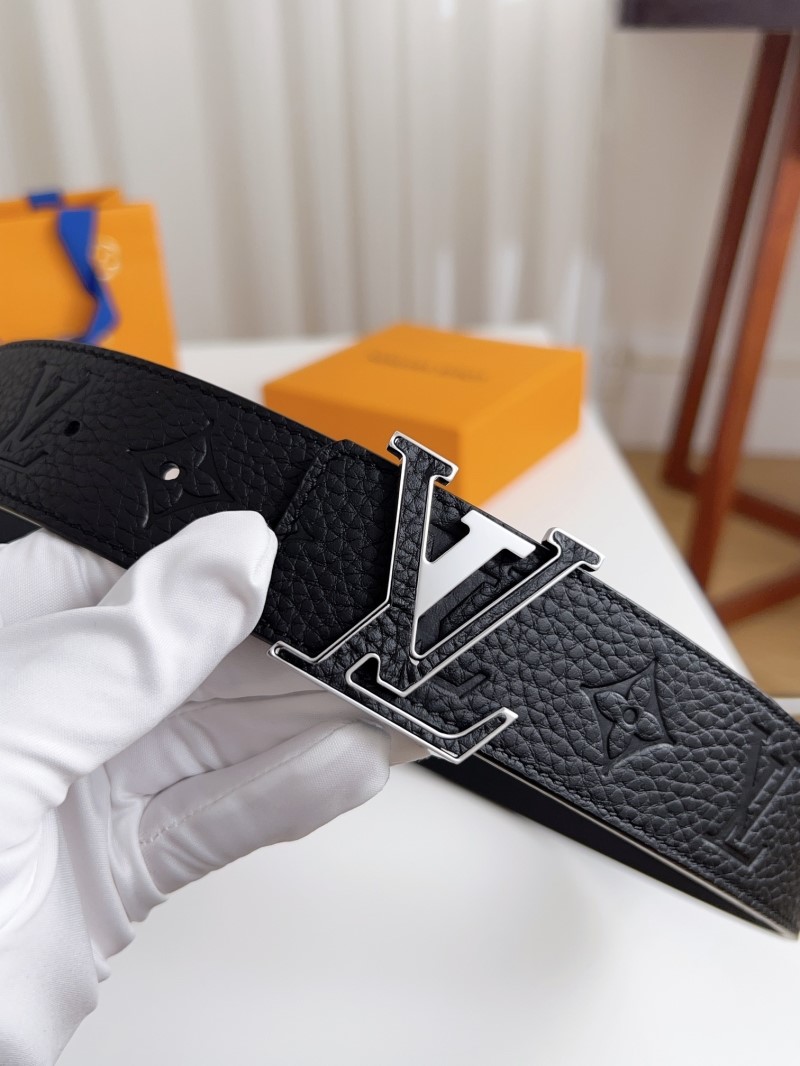 l0vis Vvtt0n belts